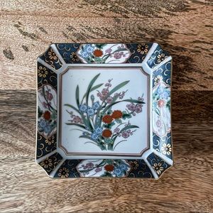 Japanese porcelain hand painted dish